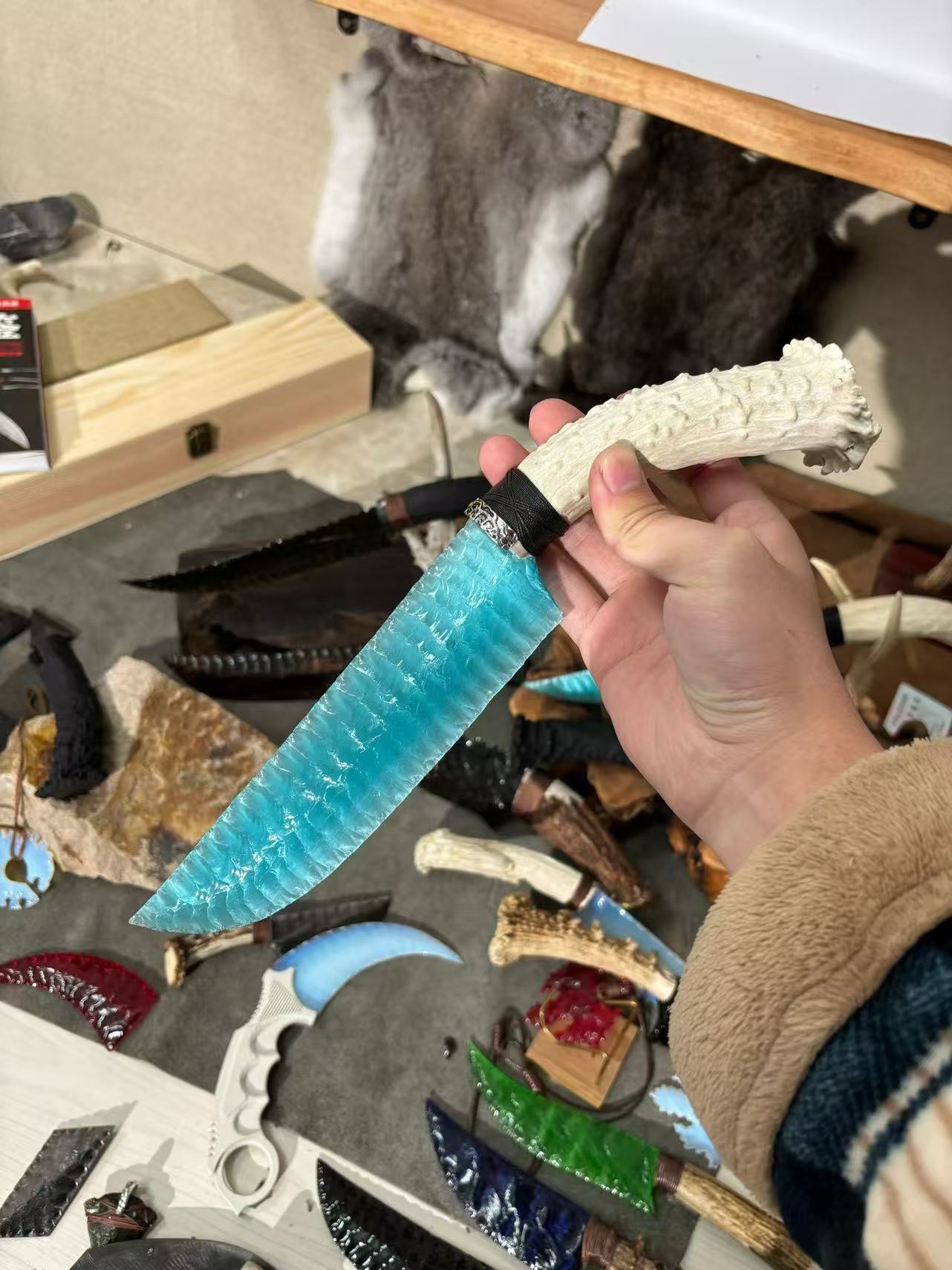 AZURE BLADE