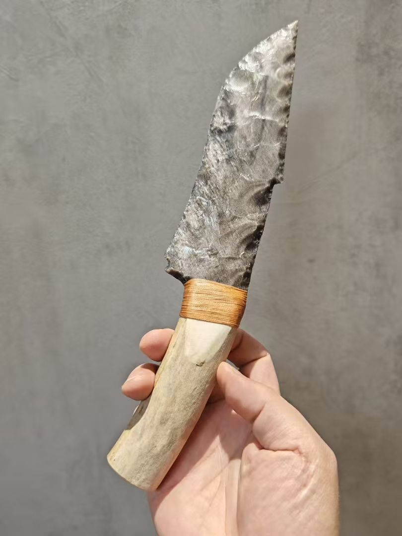 Black Silver Ancient Hunt